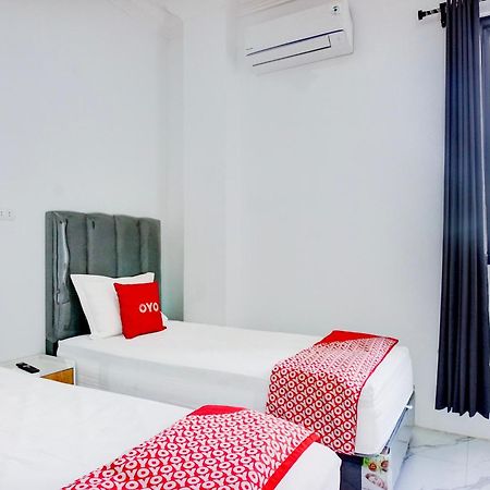 Capital O 94254 Dental Inn Banda Aceh Dış mekan fotoğraf